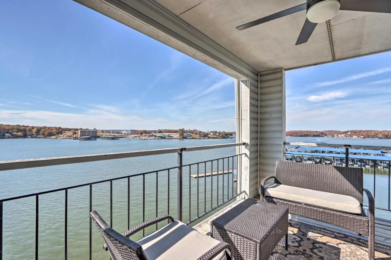 Sunny Osage Beach With Balcony And Lakefront View Экстерьер фото